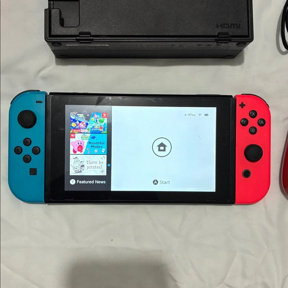 Nintendo Switch - Picture 2 of 9